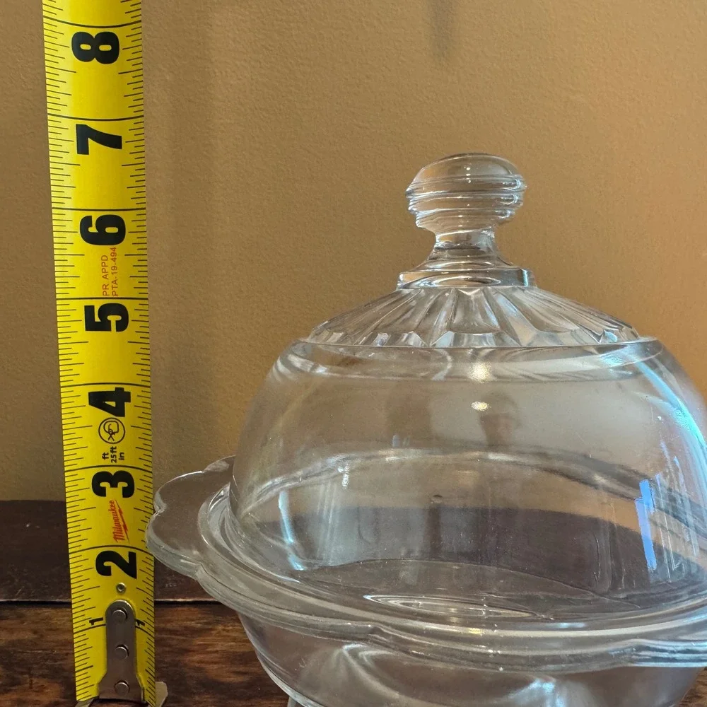 Vintage Clear Glass Dessert Butter Dish Cover with Scalloped‎ Edge and Lid